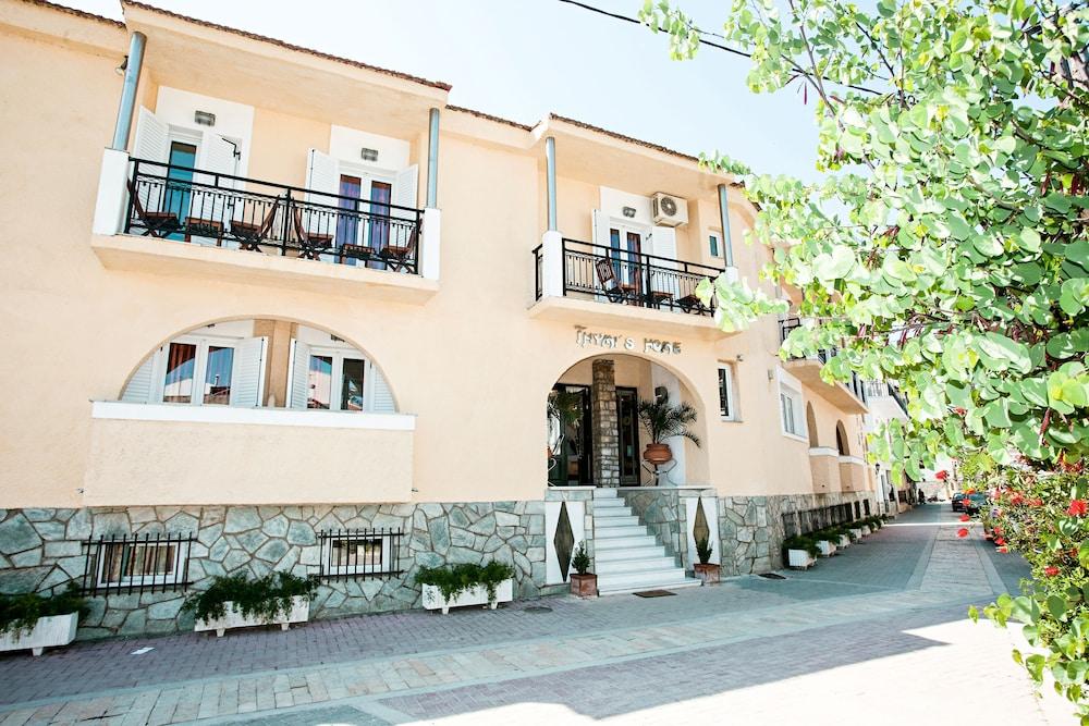 Thymis Home Skiathos Town Exterior photo